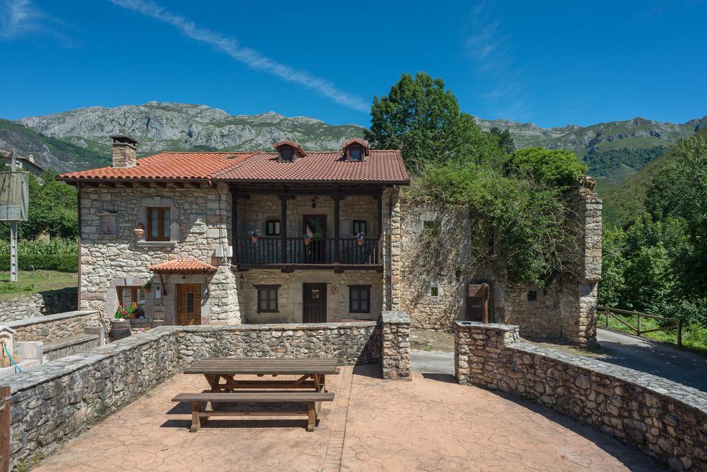 Casas Rurales La Tahona De Besnes Alles Exterior photo