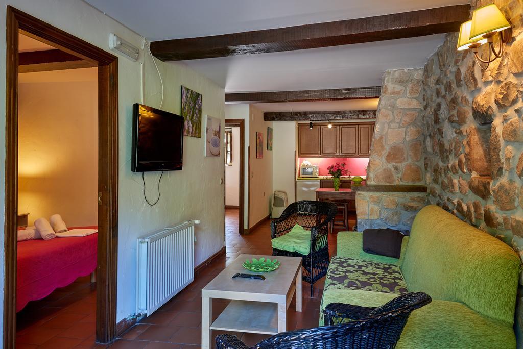 Casas Rurales La Tahona De Besnes Alles Exterior photo